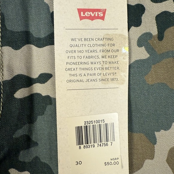 Levis Mens Carrier Cargo Shorts Size 30 Black Green Camo Print 100% Cotton - Picture 6 of 9